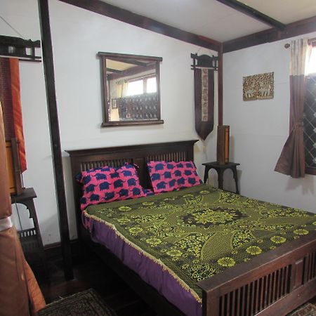 Hotel Teak House Chiang Mai Esterno foto