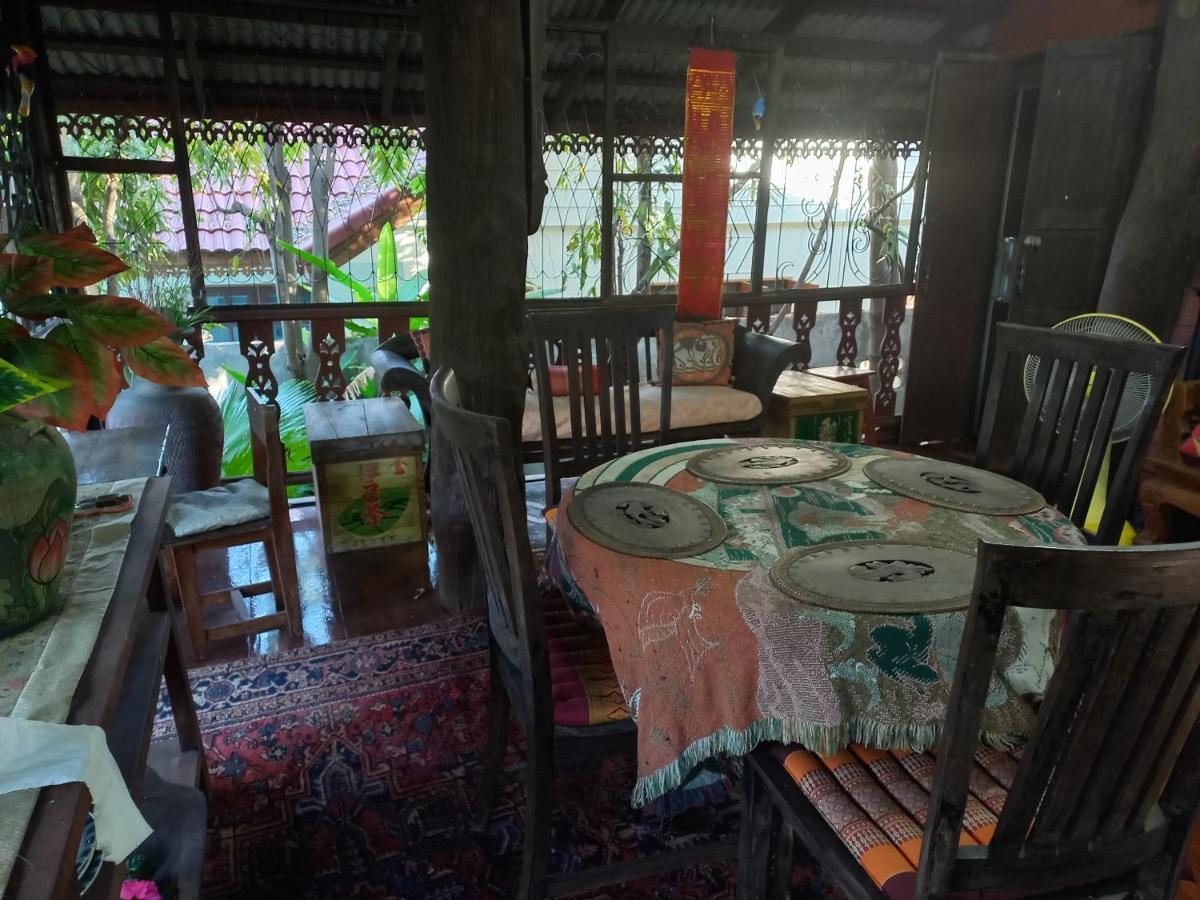 Hotel Teak House Chiang Mai Esterno foto