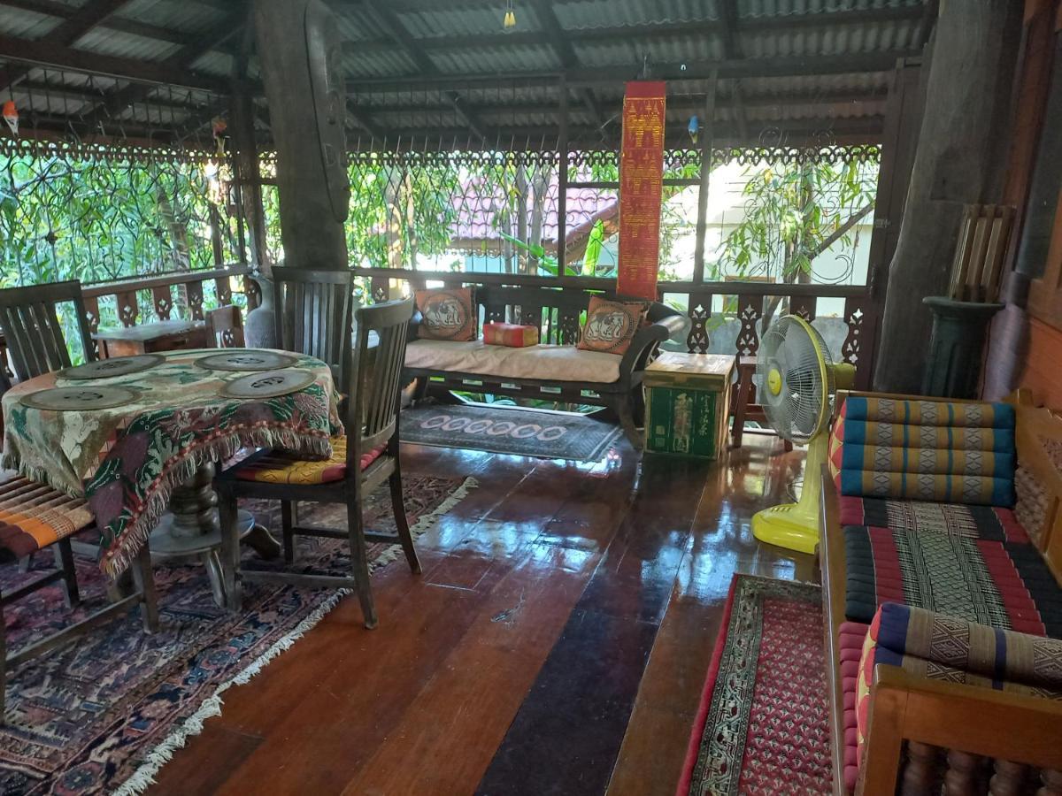 Hotel Teak House Chiang Mai Esterno foto