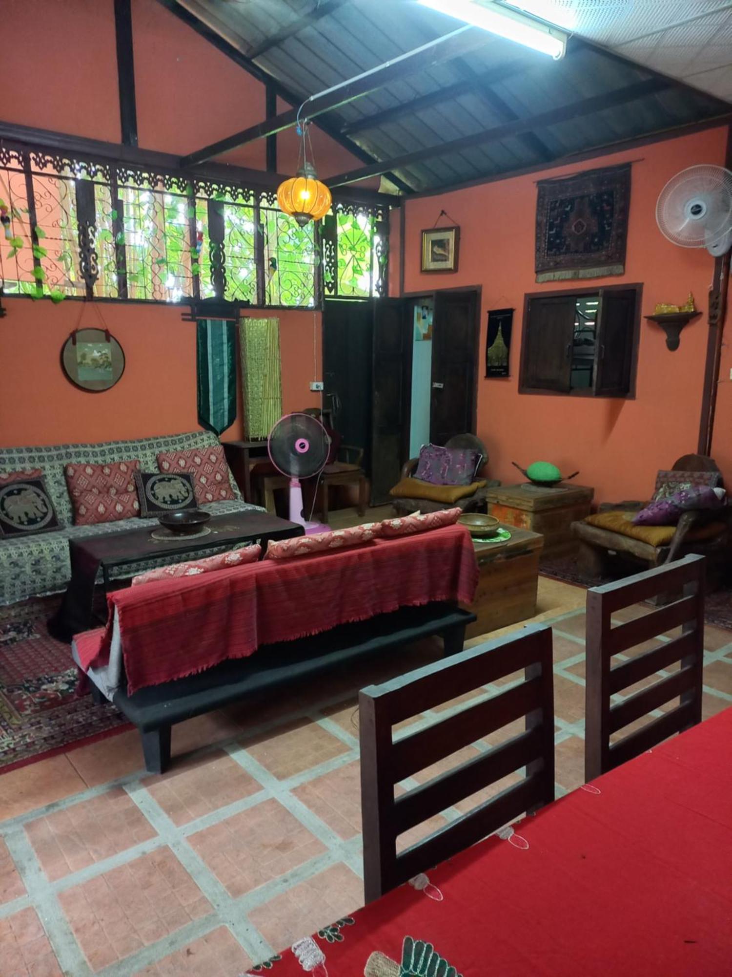 Hotel Teak House Chiang Mai Esterno foto