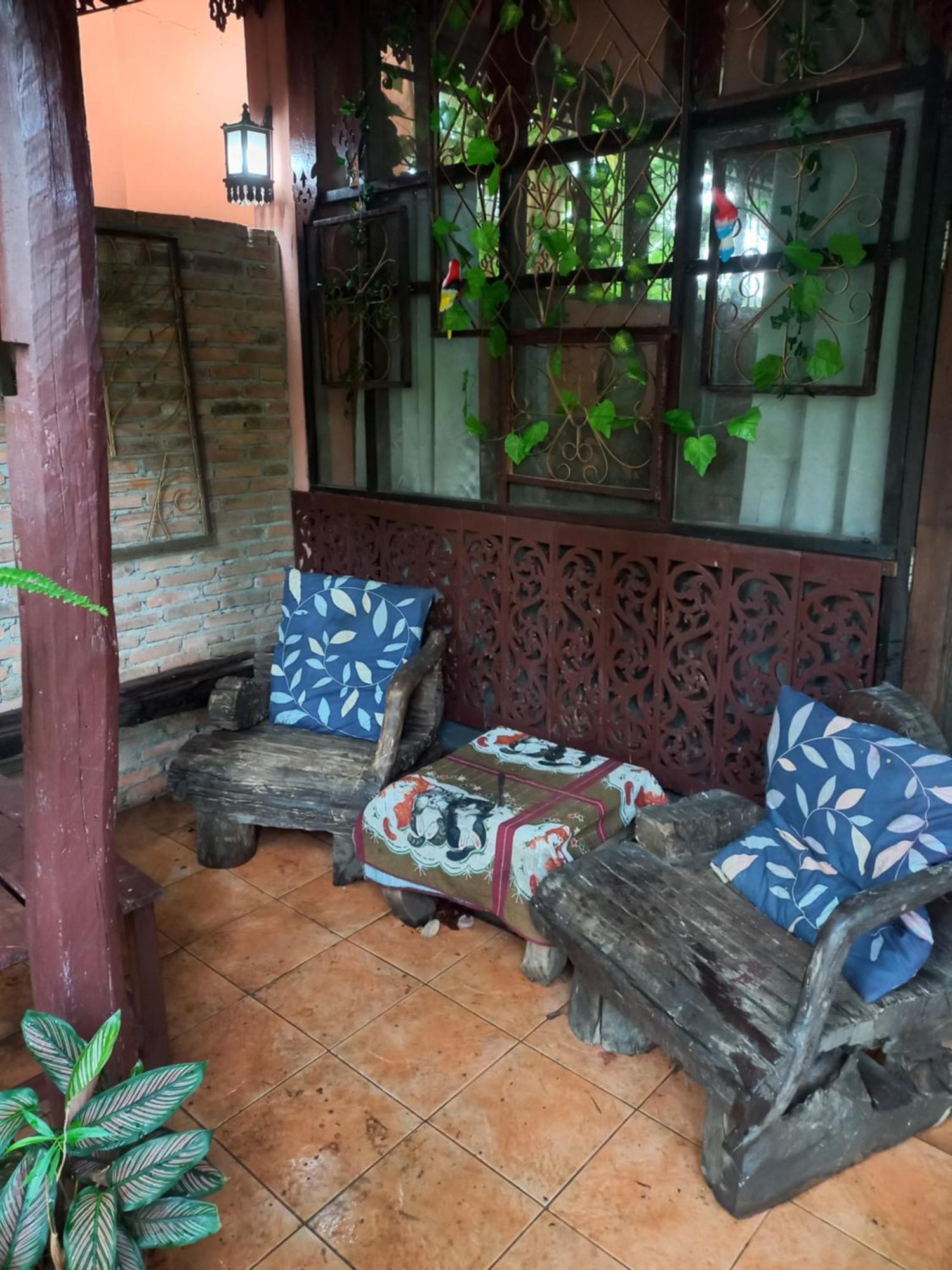 Hotel Teak House Chiang Mai Esterno foto