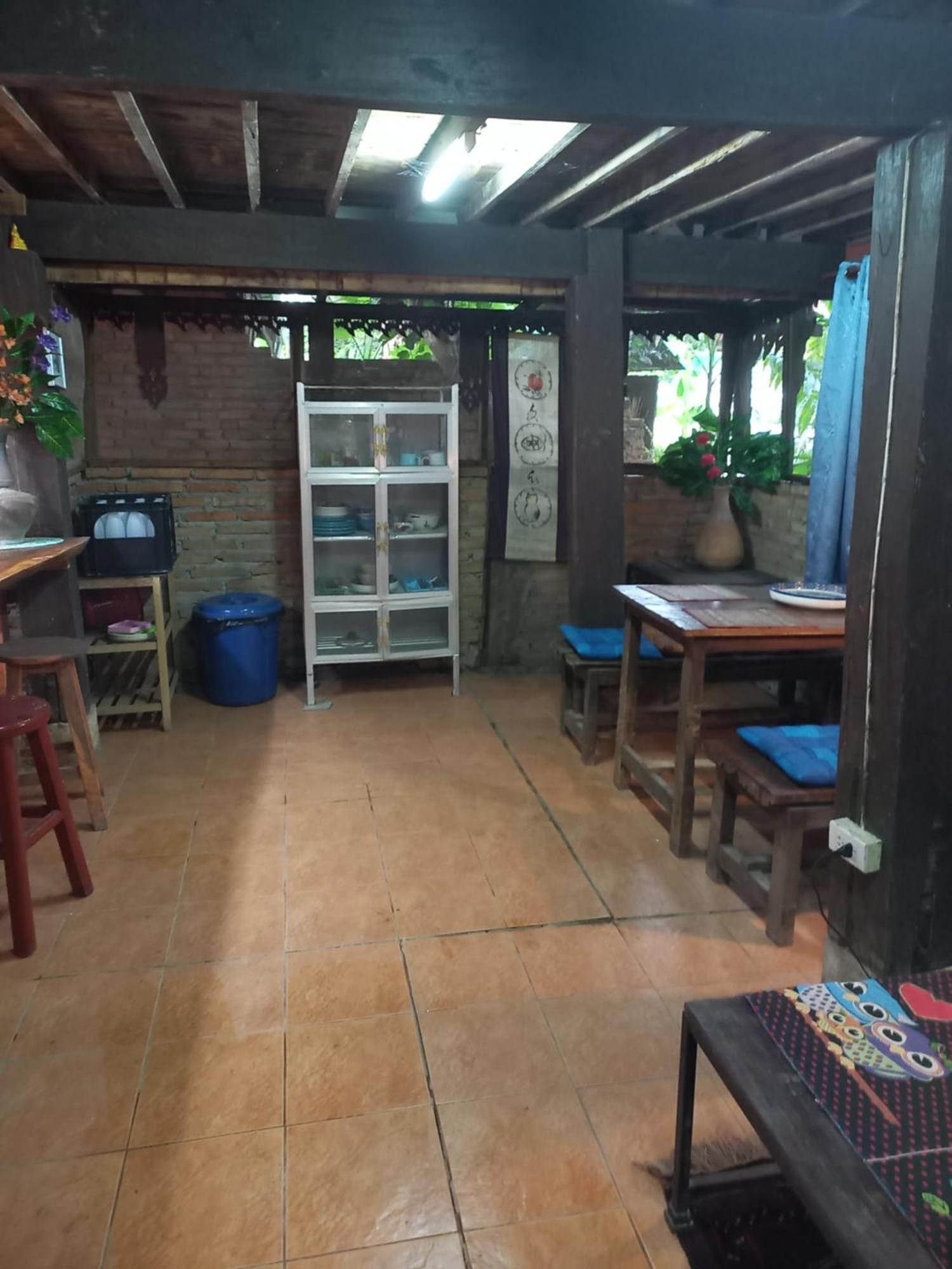Hotel Teak House Chiang Mai Esterno foto